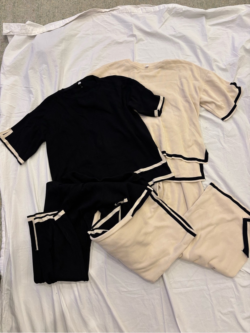 Lounge Two-Tone Trim Set - Black and Cream